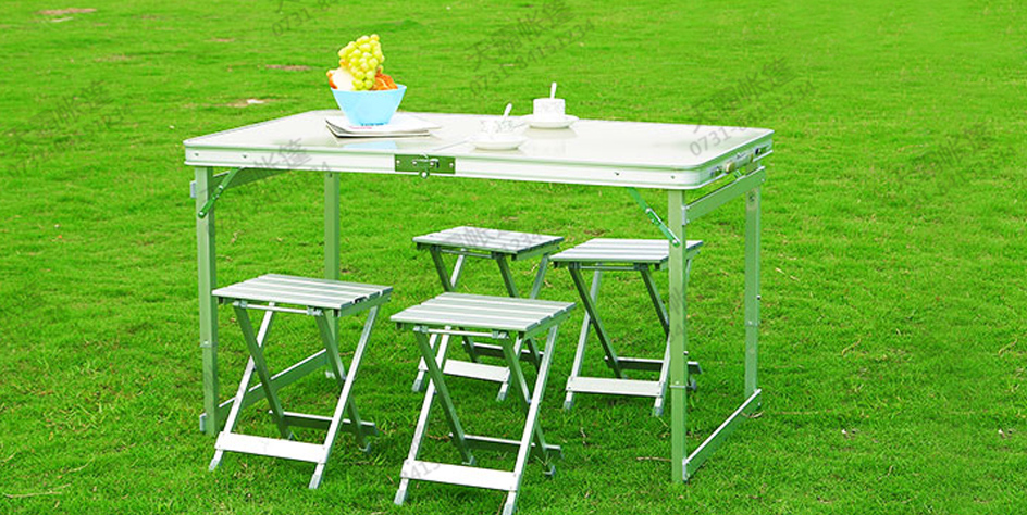 戶外促銷可以搭配哪些折疊桌？