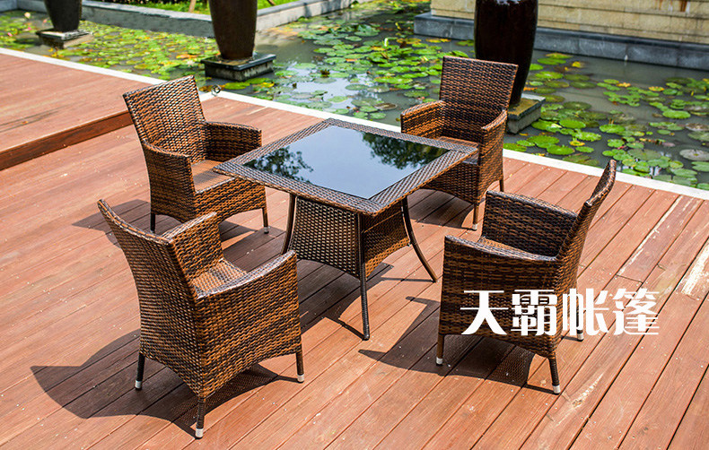 想要露臺/花園/后院成為風(fēng)景，戶外家具的選擇很重要