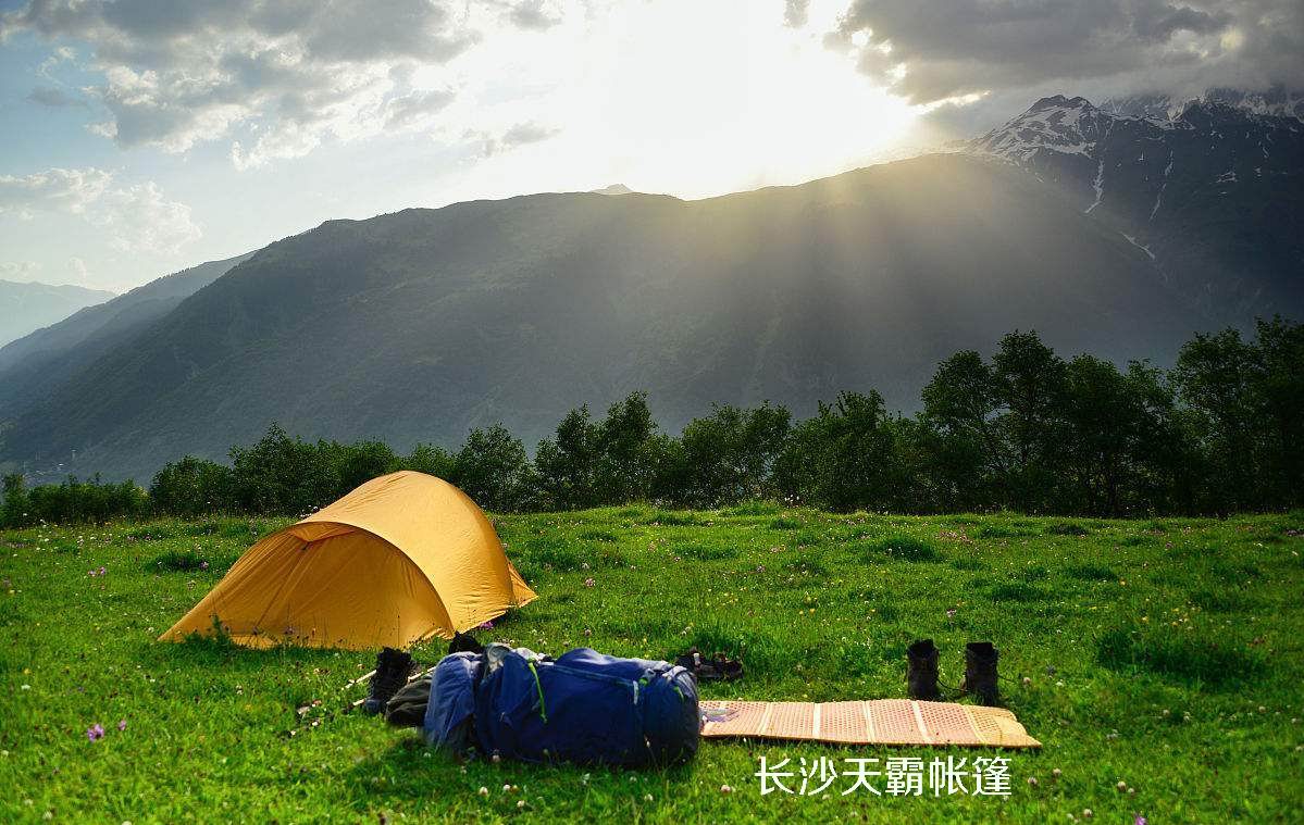 不同款式的睡袋，總有一款適合你